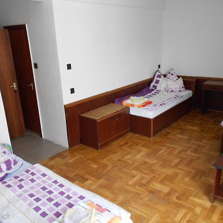 Bed and Breakfast Peregrino Panzió Budaörs Habitación foto